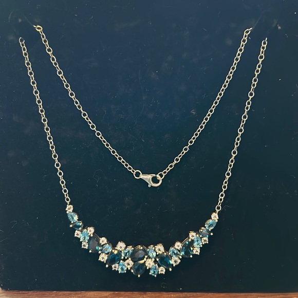 Blue and white topaz necklace - Picture 4 of 4